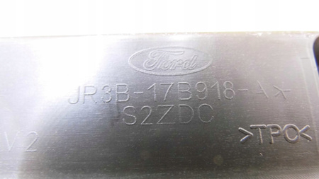 UCHWYT ŚRODKOWY ZDERZAKA TYŁ FORD MUSTANG 2017- 2149861 _ JR3B-17B918-AC
