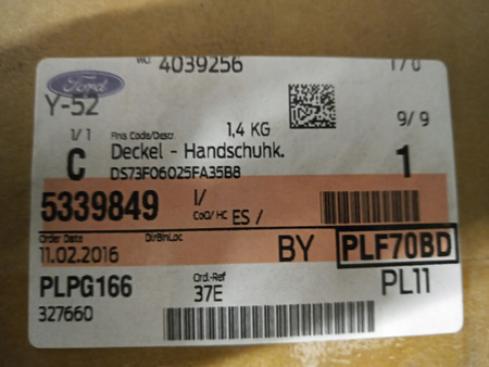 POKRYWA SCHOWKA FORD MUSTANG MK6 2015-