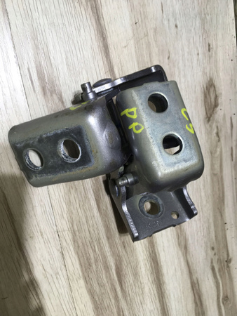 Zawias drzwi tylnych prawy dół Citroen Berlingo B9 OE 8717C0