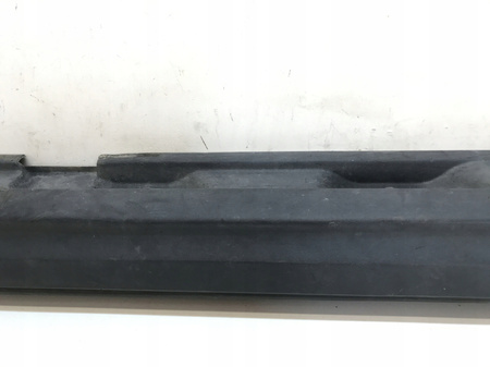 LISTWA PROGOWA PRAWA VOLVO V70 2008- OE 30762953