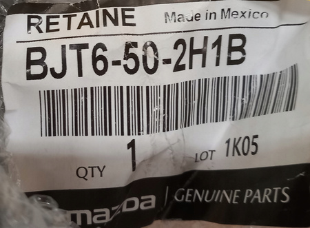Ślizg prawy zderzaka tylnego - Mazda 3 BM BN_BJT6502H1B