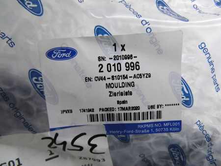 LISTWA PROGOWA PRAWA FORD KUGA Mk2 2016-2020