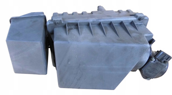 FILTR POWIETRZA KOMPLETNY FORD FOCUS Mk1 1.8L 2.0L _ 1071667 _ 98AB-9600-KD