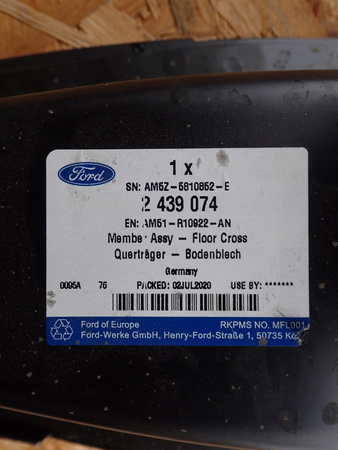 BELKA ZDERZAKA PRZÓD FORD FOCUS Mk3 2014-  2439074 _ AM51-R10922-AN