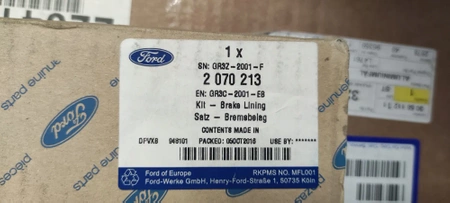 KLOCKI HAMULCOWE PRZÓD PREMIUM FORD MUSTANG Mk6 2070213 _ GR3C-2001-EB