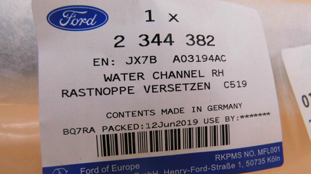 PRAWA LISTWA SZYBY PRZEDNIEJ FORD FOCUS Mk4 2018- 2501121 _ JX7B-A03194-AC