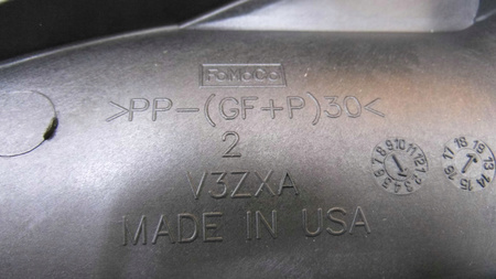 OBUDOWA FILTRA POWIETRZA GÓRA 2.3L MUSTANG 2015- 5275257 _ FR3C-9643-AD 