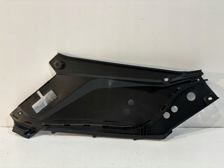 OSŁONA PASA PRZEDNIEGO PRAWA VOLVO XC90 2016- OEM/OE 31442734