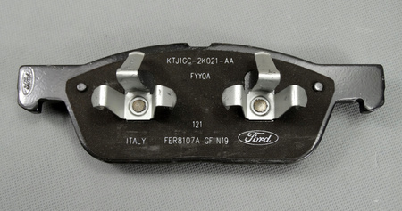 KLOCKI HAMULCOWE PRZÓD 2241923 _ KTJ1GC-2K021-AA