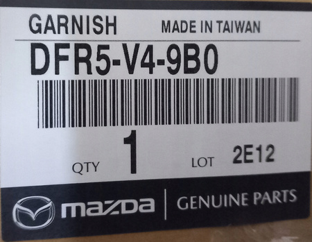 Spoilery boczne dolne - Mazda CX-30 DM_DFR5V49B0