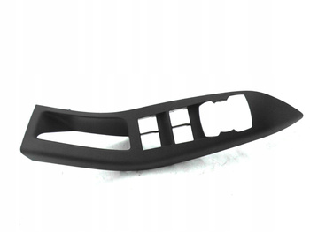 RAMKA PRZEŁĄCZNIKA SZYB FOD FIESTA MK8_2426593_H1BB-A240A41-CL3JA6