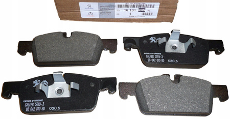 Zestaw klocków hamulcowych przednich Citroen OE 1610103580