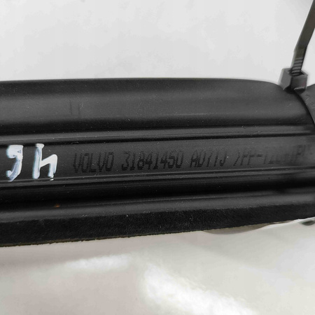 LISTWA USZCZELKA DRZWI PRAWY TYŁ VOLVO XC90 2016- OEM/OE 32205574