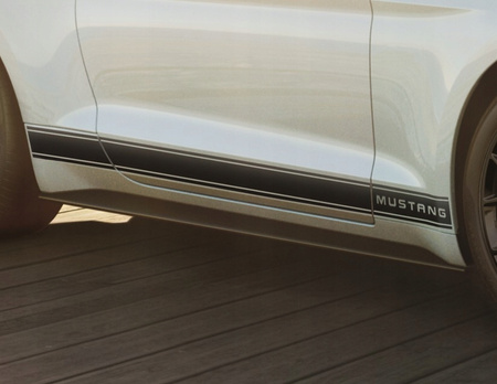 POTRÓJNE PASY BOCZNE FORD MUSTANG 18- GLOSS BLACK