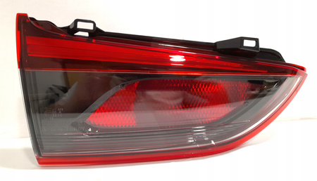 Lampa lewa pokrywy bagażnika Mazda 6 GJ/GL_GJA1513G0A