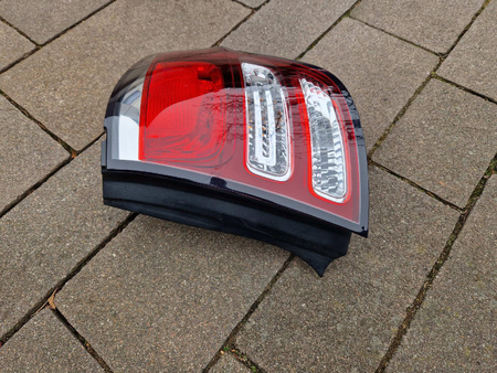 Citroen C3 lampa tył prawa 9803928480