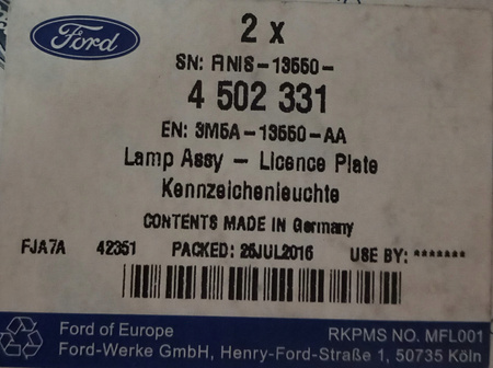 Lampka tablicy rejestracyjnej - Ford Focus Mk2_4502331_3M5A-13550-AA