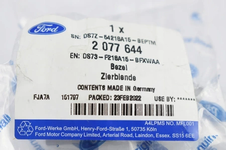 ZAŚLEPKA ZAMKA KLAMKI LEWA FORD MONDEO Mk5 2077644 _  DS73-F218A15-BFXWAA