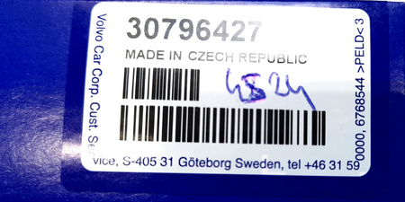 Emblemat Volvo na grill OE 30796427