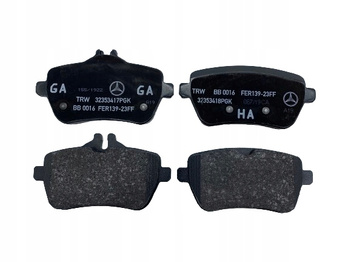 ORYGINALNY ZESTAW KLOCKÓW HAMULCOWYCH MERCEDES A0084203420 | 0084203420