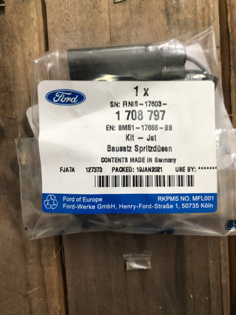 DYSZA SPRYSKIWACZA SZYBY FORD C-MAX 10- FOCUS 2011- 1708797 _ BM51-17666-BB