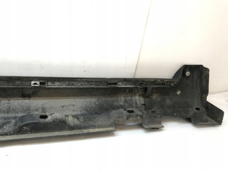 LISTWA PROGOWA PRAWA VOLVO V70 2008- OE 30762953