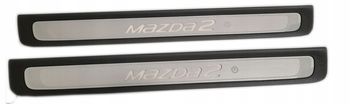Listwy ozdobne progów z podświetleniem - Mazda 2_DA6DV1370
