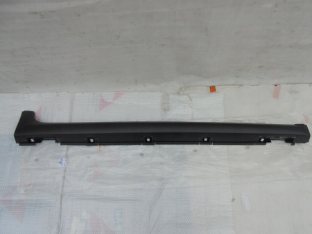 Listwa progowa prawa Citroen C3 2016- OE 9813817380