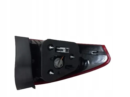 ŚWIATŁO TYLNE ZEWNĘTRZNE PRAWE FORD FORD MONDEO 10- 1767491 _ BS71-13404-AE
