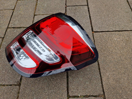 Citroen C3 lampa tył prawa 9803928480