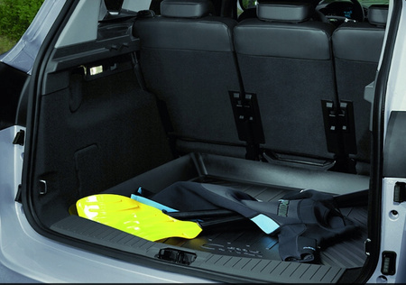 MATA BAGAŻNIKA GUMOWA FORD C-MAX Mk2 2010-2019 1709835 _ AM5J-U454A14-AA