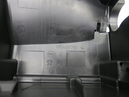 Obudowa dolna skrzynki bezpieczników Citroen OE OE 9804681780