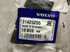 UCHYWT CZUJNIKA PARKOWANIA TYŁ ŚRODKOWY PRAWY VOLVO XC60 18- OE _ 31425205