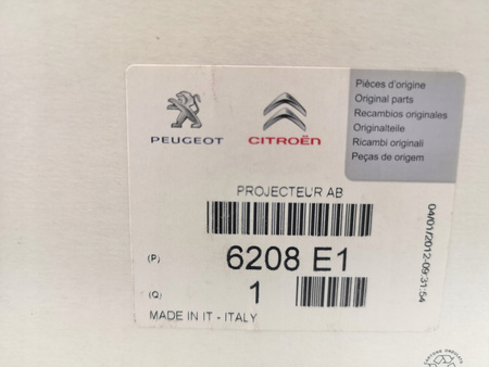Oryginalny halogen Citroen Berlingo B9 C3 II OE 6208E1