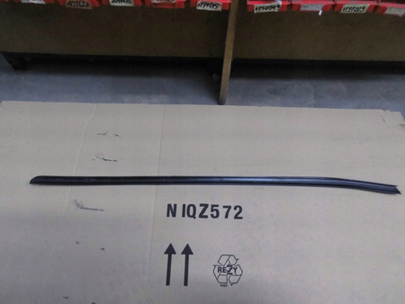 LISTWA SZYBY CZOŁOWEJ PRAWA FORD MONDEO Mk3 1305444 _ 1S71-F03149-AH