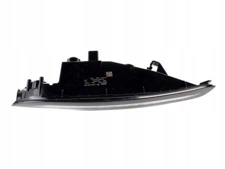 LAMPKA KIERUNKOWSKAZ LED PRAWY CITROEN DS5 OE 9808732080