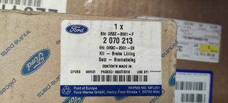 KLOCKI HAMULCOWE PRZÓD PREMIUM FORD MUSTANG Mk6 _2070213_GR3C-2001-EB