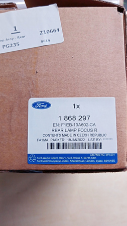 LAMPA TYLNA PRAWA WEWNĘTRZNA FORD FOCUS Mk3 14- 1868297 _ F1EB-13A602-CA