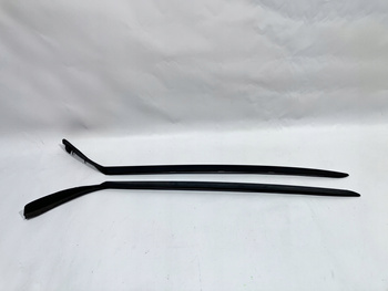 LISTWA SZYBY CZOŁOWEJ VOLVO OE 31469401