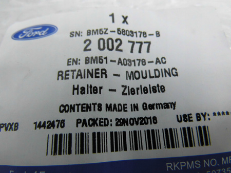 LISTWA PRAWA SZYBY CZOŁOWEJ FORD FOCUS Mk3 2011-18_2002777_BM51-A03178-AC
