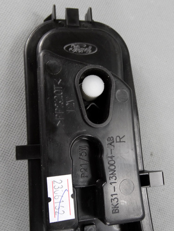 LISTWA ŻARÓWKOWA PRAWA FORD TRANSIT Mk7/8 14- 19-