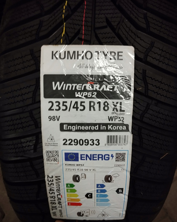 Opona zimowa Kumho 235/45 R18 98V XL Wintercraft WP52