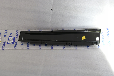PIONOWA LISTWA OZDOBNA DRZWI LEWY TYŁ VOLVO XC90 2016- OEM/OE 31688692
