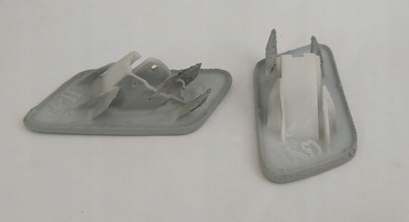 ZAŚLEPKA SPRYSKIWACZA REFLEKTORA LEWA PRAWA CITROEN C5 X7 OE 7414YC