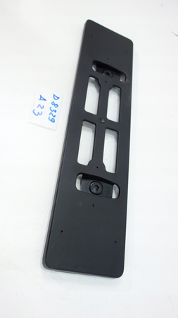RAMKA TABLICY REJ. PRZÓD VOLVO XC40 OE 31663034