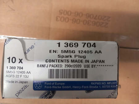 ŚWIECA ZAPŁONOWA 1.8 2.0 FORD FOCUS C-MAX MONDEO 1369704 _ 5M5G-12405-AA