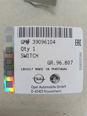 Opel Insignia B - przełącznik radia w kierownicy 39096104