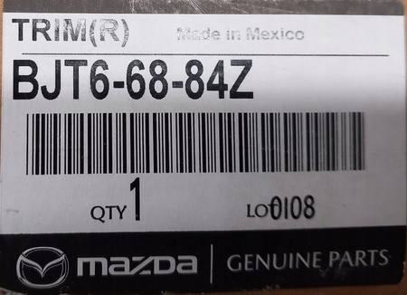 Osłona prawa boczna bagażnika - Mazda 3 BM/BN_BJT66884Z