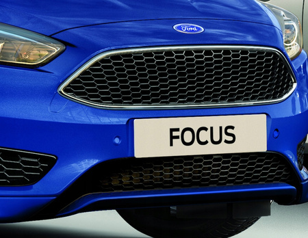 OZDOBNA ATRAPA GÓRNA FORD FOCUS MK3 OE