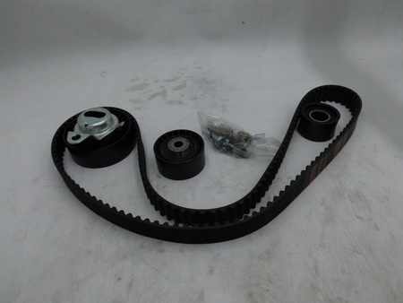 ZESTAW PASKA ROZRZĄDU FORD MONDEO Mk1 ESCORT 1992- 1112530 _ YS7J-6268-AB